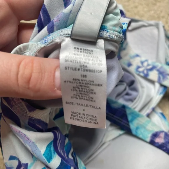 IslandSculpt™ Aqua Petals One-Piece Swimsuit - Picture 4 of 5